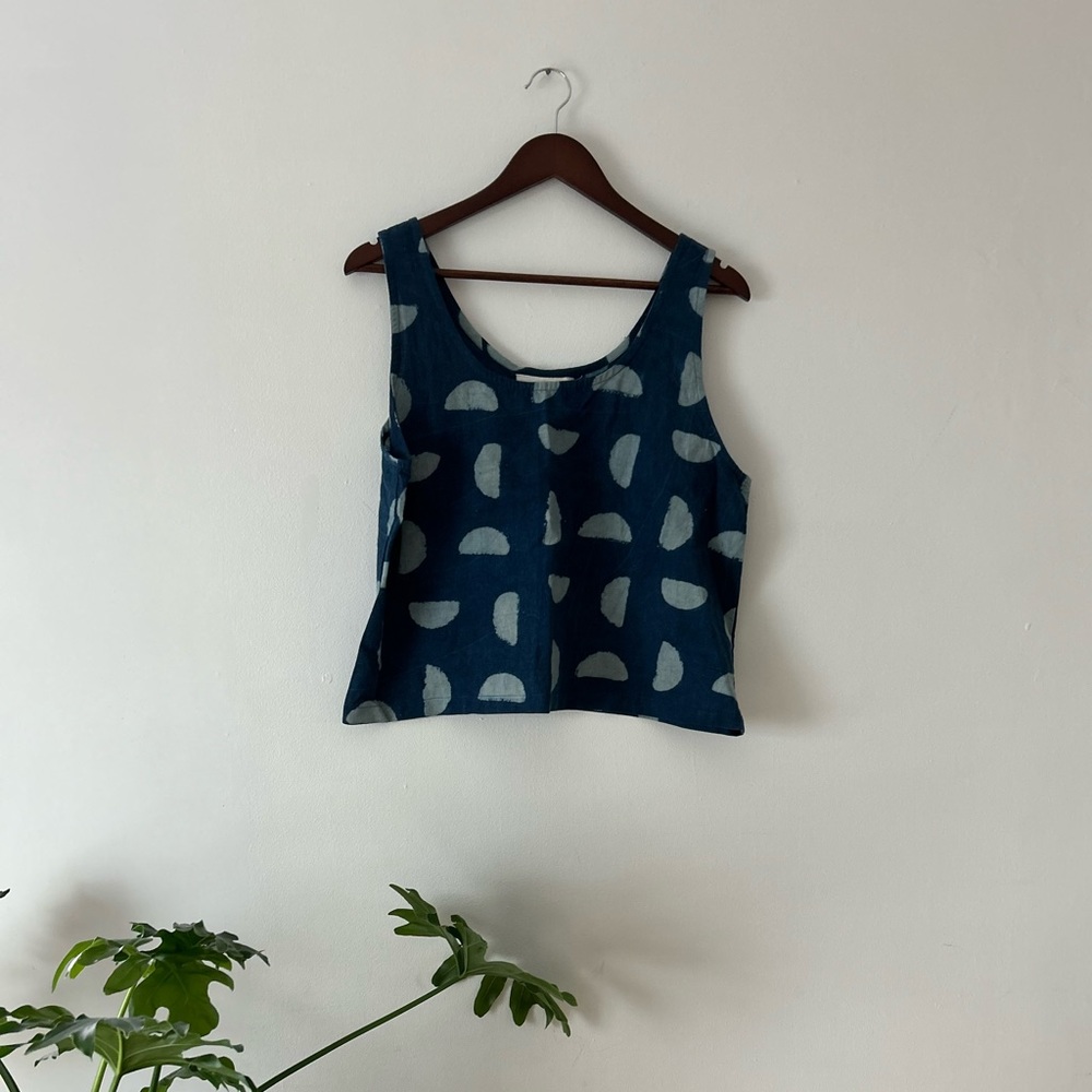 Po-em modern half-moon tank